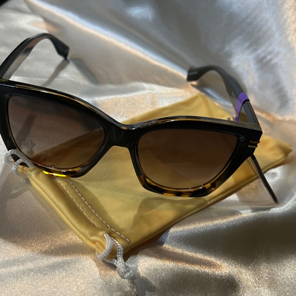Foster Grant Brown Tortoise Sunglasses